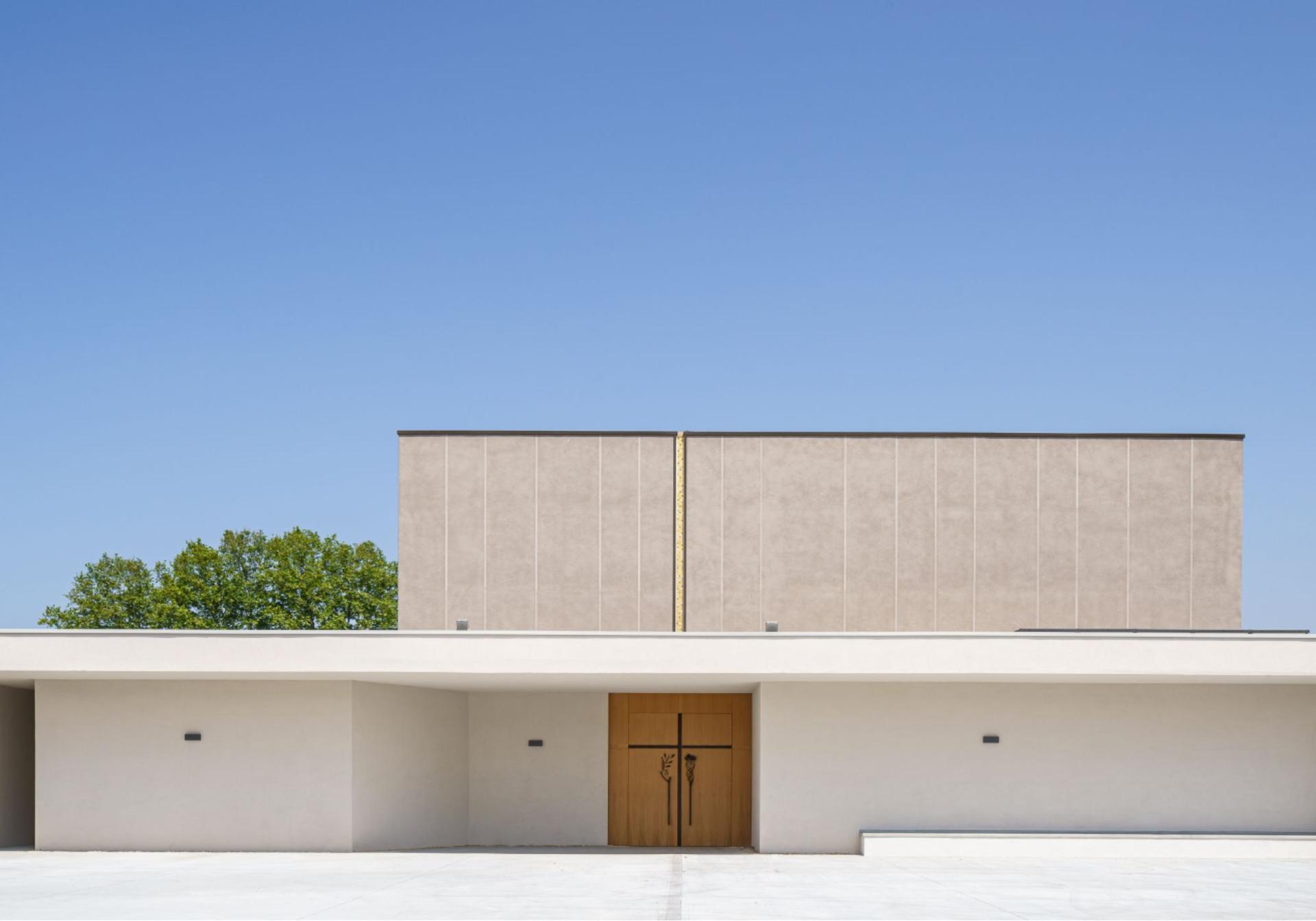 Neuer Pfarrkomplex „Auferstehung des Herrn" | Casalgrande Padana Neuer Pfarrkomplex „Auferstehung des Herrn" | Casalgrande Padana