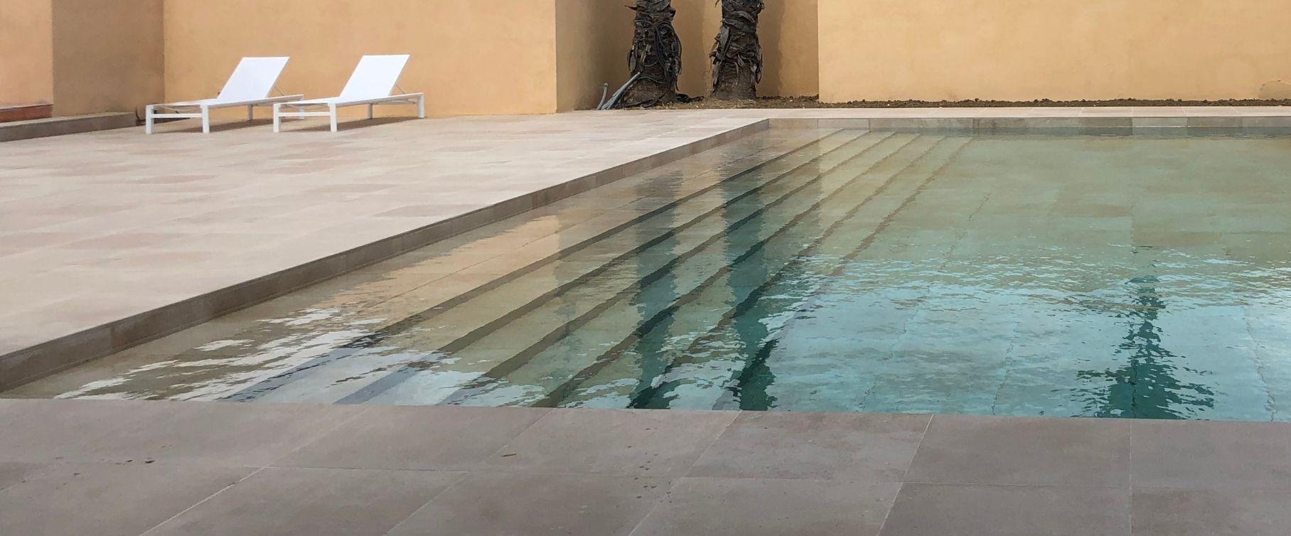 Una piscina nel paesaggio, Catania, Italy-2 | Casalgrande Padana