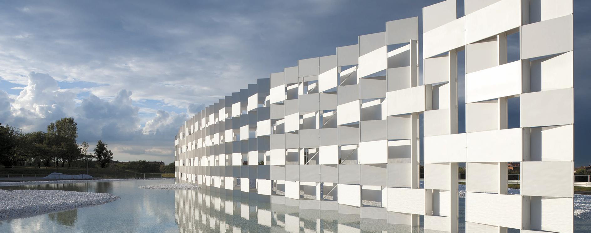 „Ein wahrer Führer zeigt den Weg nicht auf, sondern er beschreitet ihn“ | Casalgrande Padana „Ein wahrer Führer zeigt den Weg nicht auf, sondern er beschreitet ihn“ | Casalgrande Padana