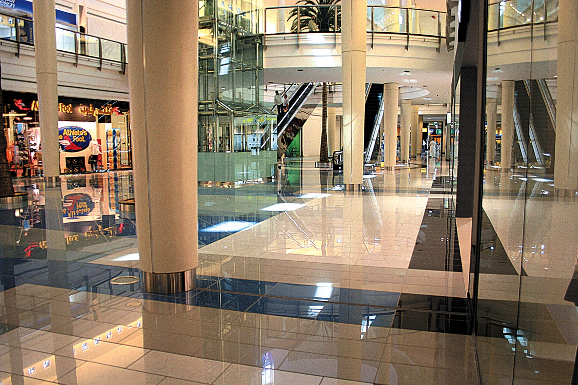 EINKAUFSZENTREN „GRANADA MALL“ EINKAUFSZENTREN „GRANADA MALL“