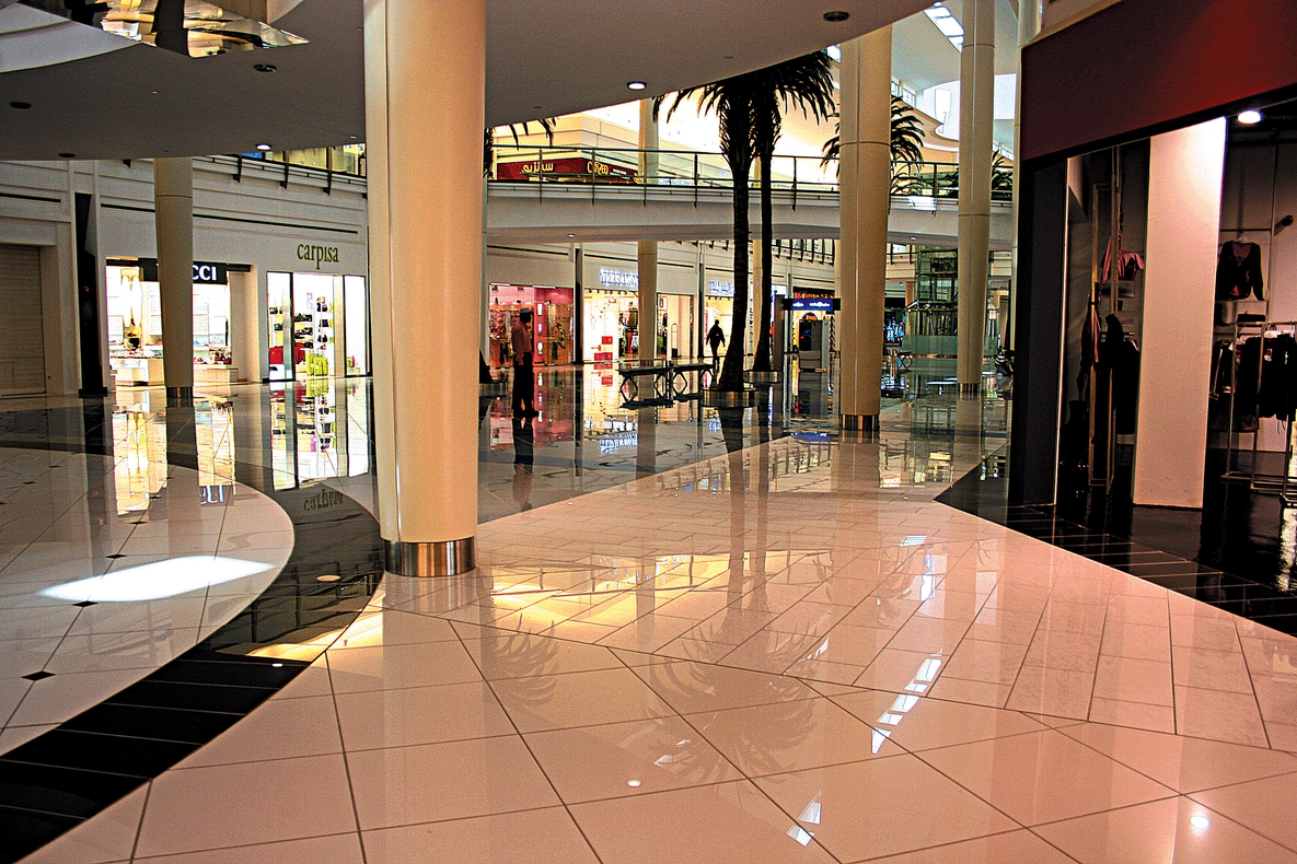 EINKAUFSZENTREN „GRANADA MALL“ EINKAUFSZENTREN „GRANADA MALL“