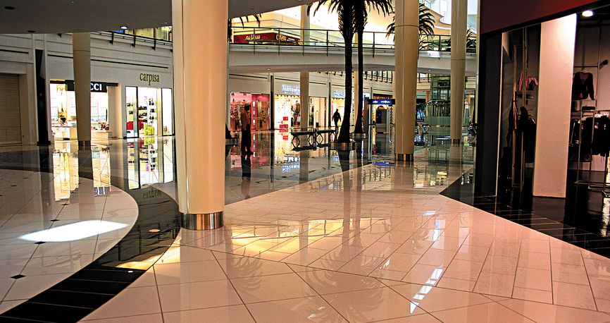 EINKAUFSZENTREN „GRANADA MALL“ EINKAUFSZENTREN „GRANADA MALL“