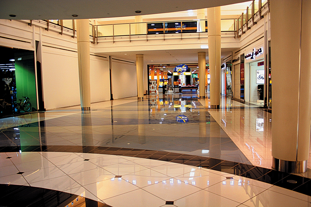 EINKAUFSZENTREN „GRANADA MALL“ EINKAUFSZENTREN „GRANADA MALL“