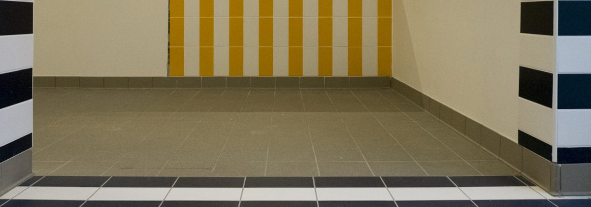 Neues Schwimmsportstadion in Cuneo: wo Keramik auf Wasser trifft Neues Schwimmsportstadion in Cuneo: wo Keramik auf Wasser trifft