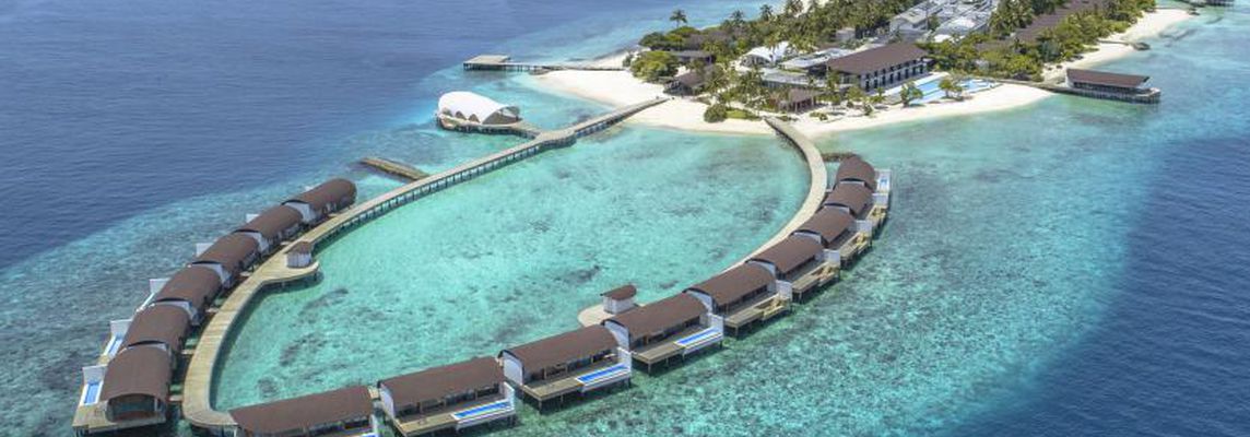 Westin Maldives Miriandhoo Resort: a luxury, sustainable construction