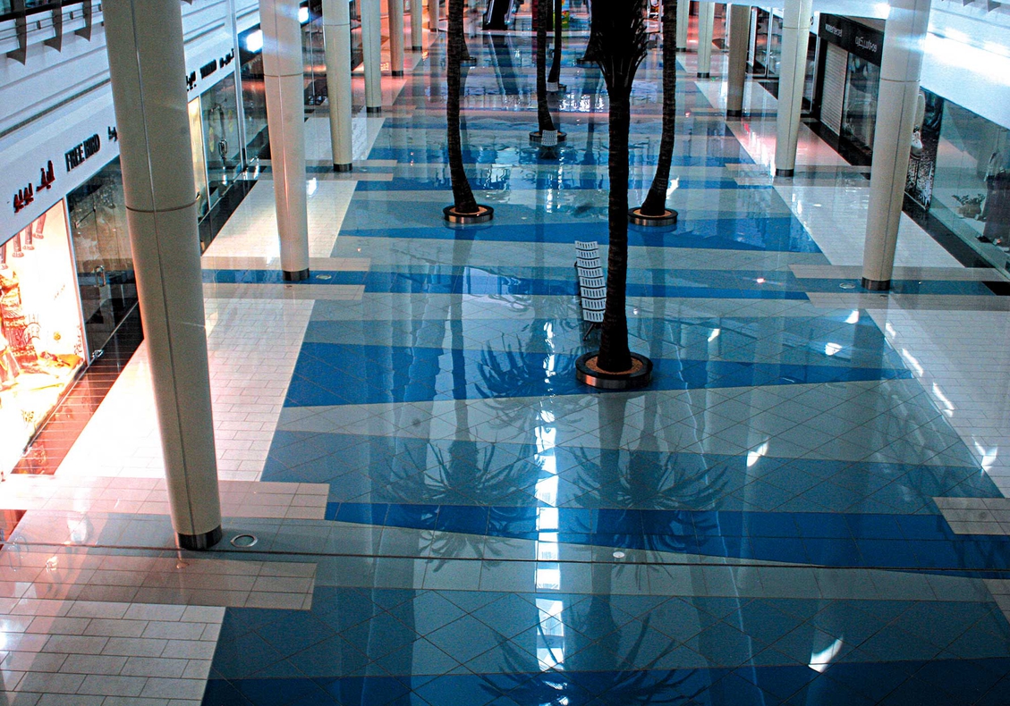 EINKAUFSZENTREN „GRANADA MALL“ EINKAUFSZENTREN „GRANADA MALL“